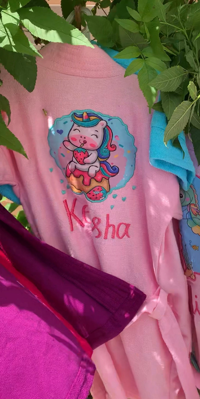 Customized Bath Robes for Kids: A Perfect Addition to Their Wardrobe